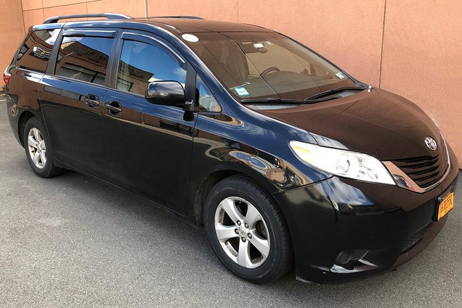 Private Departure Transfer to Toronto Pearson Airport (YYZ) - Who this private transfer is best for