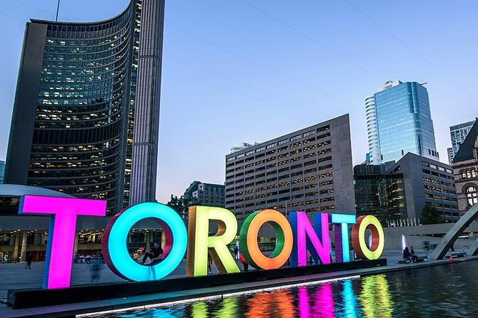 Private Downtown Toronto Walking Tour in English - Old City Hall and Nathan Phillips Square: Toronto’s Old Meets New