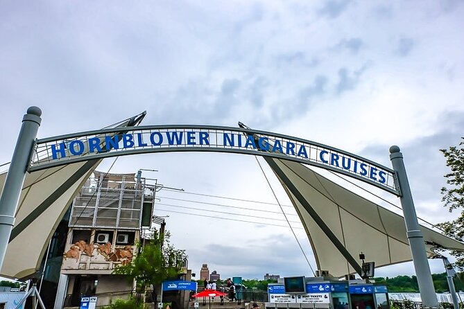 Private-Safe Transfer from Niagara Falls, Canada to Buffalo Intl, Airport (BUF) - A Private Niagara-to-BUF Transfer That Keeps You on Schedule