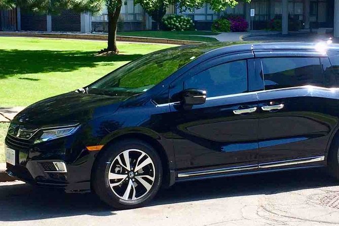 Private Transfer from Toronto Pearson Airport to Niagara - The transfer that starts your Niagara trip the right way