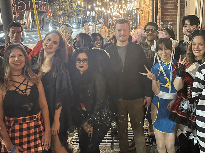 Pub Crawl Toronto - Who Should Book Pub Crawl Toronto (and Who Might Skip It)
