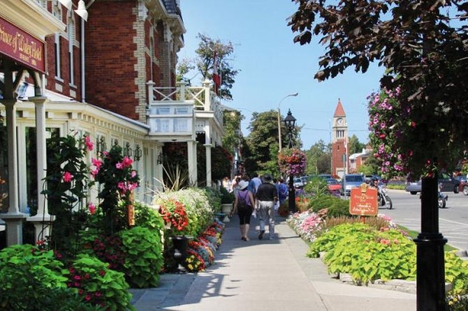 Small-Group Niagara Falls Day Tour from Toronto with Boat and Lunch Options - Fallsview buffet lunch: worth it for the view, not always for the price