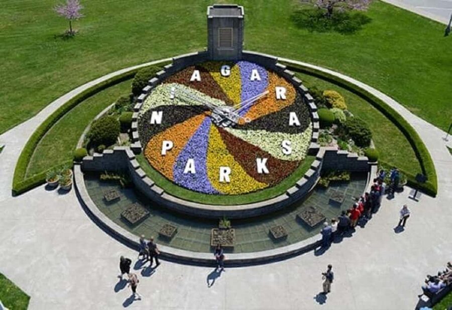 Small group: Toronto, Montreal, Quebec & Niagara 4-Day Tour - Route Overview: Toronto, Montreal, Quebec City, Ottawa, Niagara
