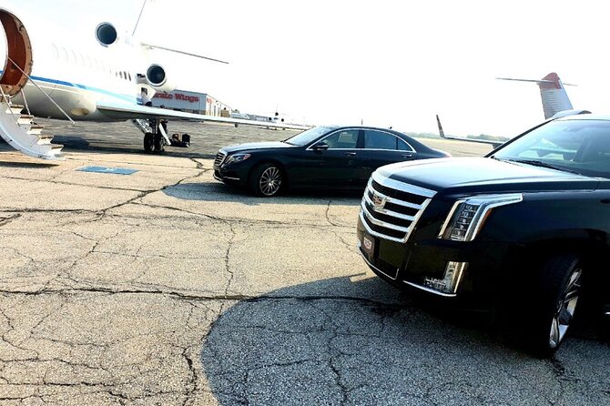 Toronto Airport Private Transfer to Downtown - Your Ride: Group Size, Vehicle Comfort, and Child Seats