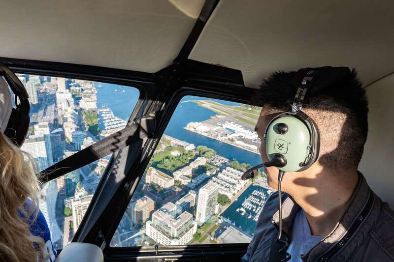 Toronto: City Sightseeing Helicopter Tour - What You’ll See: CN Tower, Ripley’s Aquarium, Rogers Centre, and the Harbor Area
