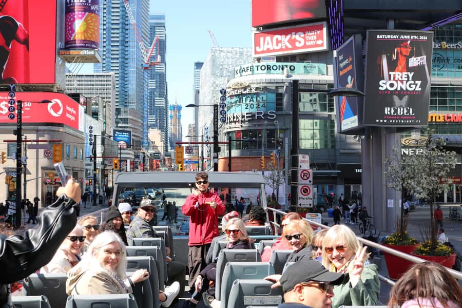 Toronto City Tour: 2-Hour Open-Top Experience - Key Points at a Glance