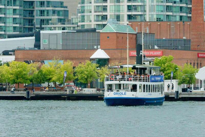 Toronto: City Views Harbor Cruise - Oriole vs Showboat: Picking the Best Deck for Photos