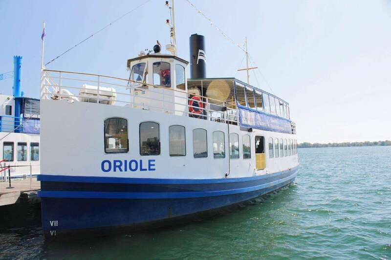 Toronto: City Views Harbor Cruise - Best Time to Go and Where to Stand for Toronto Skyline Photos
