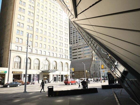 Toronto Discovery District 2hr Walking Tour - Quick hits you’ll feel right away