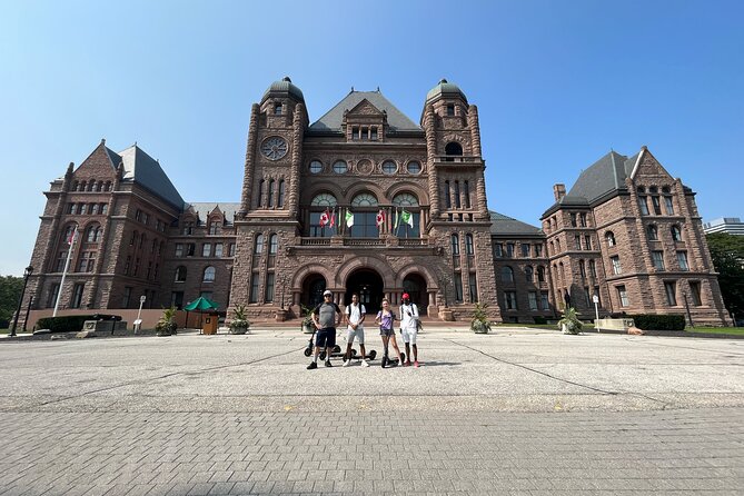 Toronto Discovery District 2hr Walking Tour - Starting at Nathan Phillips Square: the fast way to get your bearings