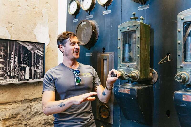 Toronto: Distillery District Historic Walking Tour - The 1-Hour Pace: What You’ll Experience on the Walk