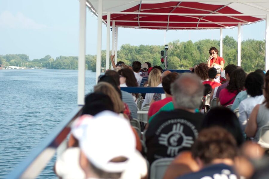 Toronto: Guided Harbour and Islands Sightseeing Cruise - Billy Bishop Airport and plane spotting from the water