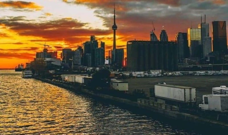 Toronto: Guided Walking Tour of Must-See Attractions - Getting Oriented: Meet Near A1 Photo Studio and Start With Clear Direction