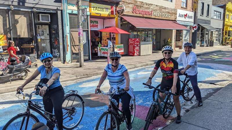 Toronto: Heart of Downtown 3.5-Hour Bike Tour - Why Toronto Looks Different When You Pedal