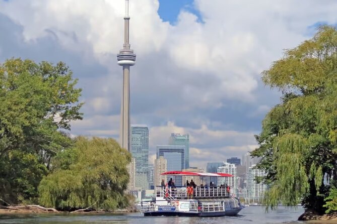Toronto Hop-On Hop-Off Bus Tour with Scenic Boat Cruise - Traffic and Event Days: How to Avoid the Worst Case