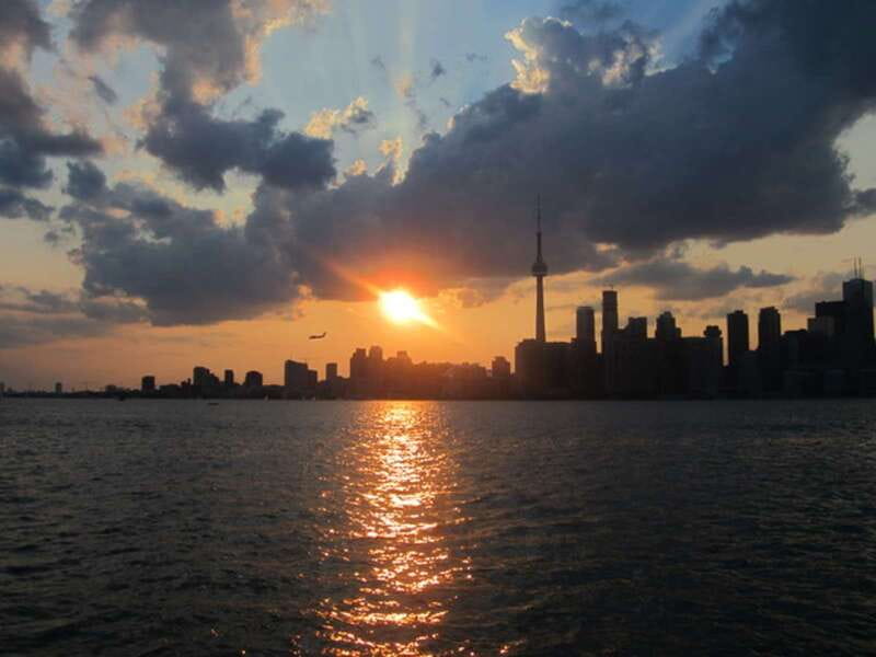 Toronto Islands: Morning or Twilight 3.5-Hour Bike Tour - Morning vs Twilight: Choose Your View Style