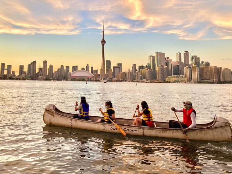 Toronto Islands: Sunset Canoe Tour - Who this canoe tour suits best