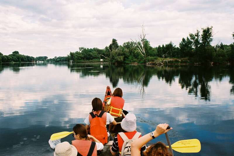 Toronto Islands: Voyageur Canoe Tour - Paddling the Lagoons: Where the City Noise Disappears