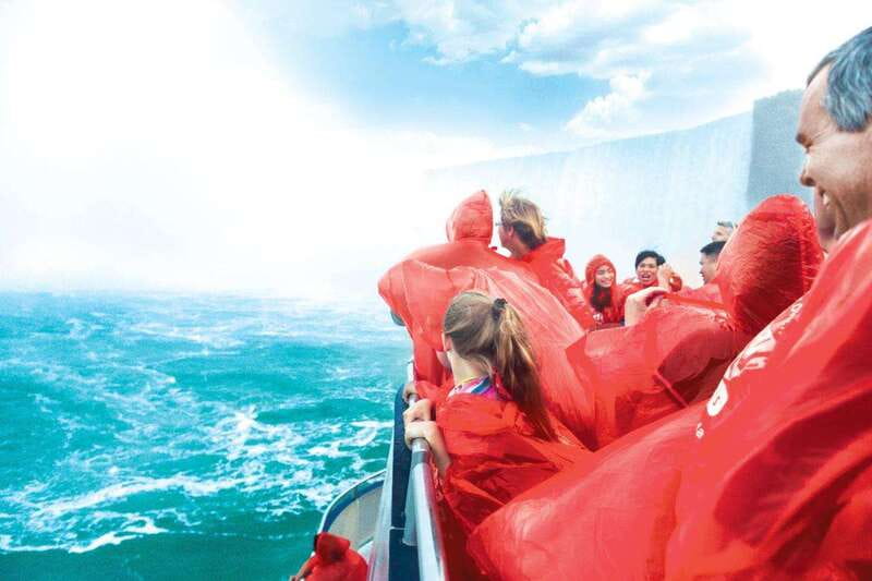Toronto: Niagara Falls Day Tour with Niagara City Cruise - Clifton Hill Orientation and Niagara Parks Photo Stops
