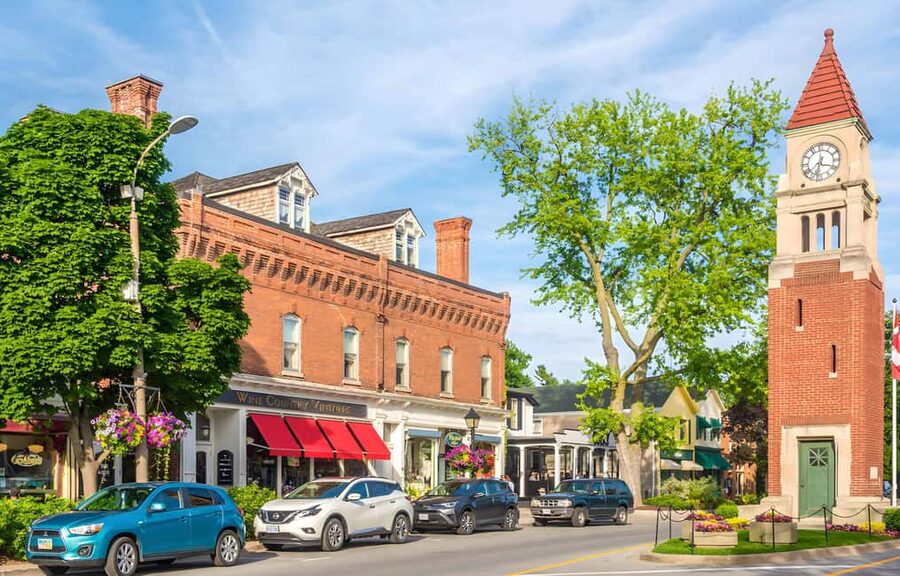 Toronto: Niagara-on-the-Lake, Wine Tasting & Chocolate Tour - Niagara-on-the-Lake free time: 2.5 hours to shop, stroll, and eat at your pace