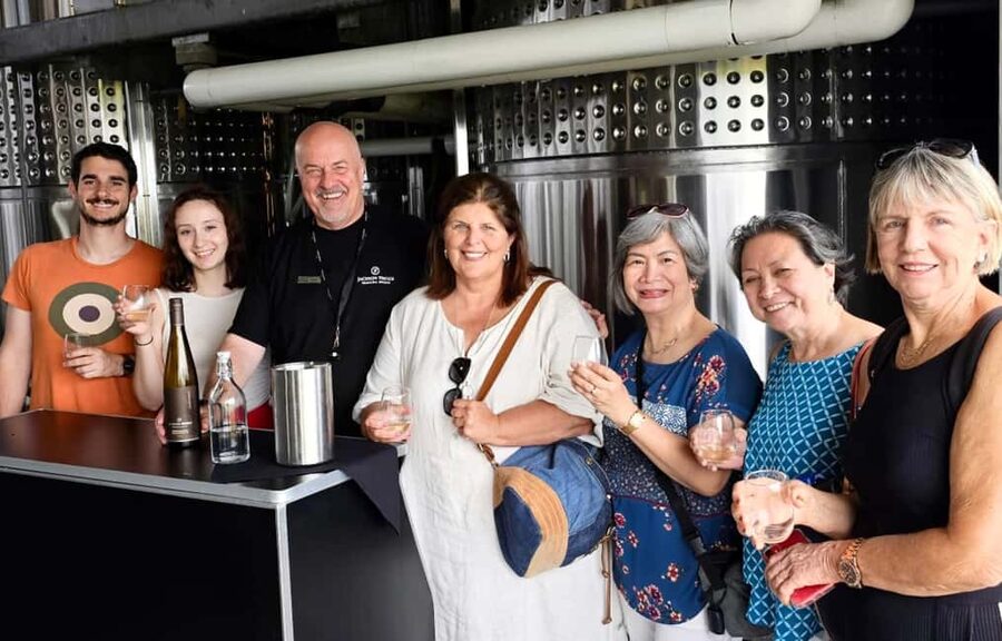 Toronto: Niagara-on-the-Lake, Wine Tasting & Chocolate Tour - Travel tips that make the whole day smoother