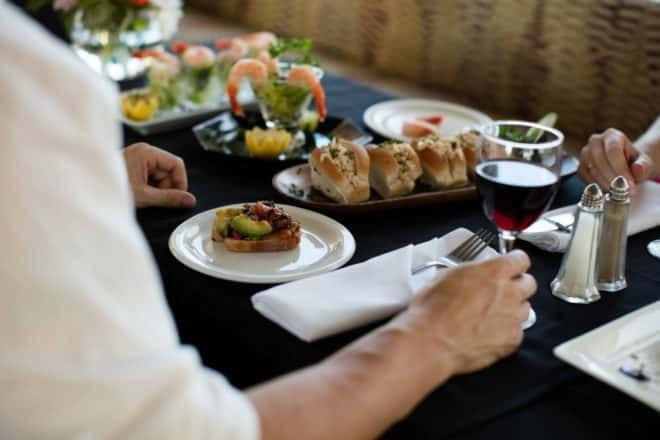 Toronto: Premium Harbor Cruise with Lunch, Brunch, or Dinner - The Toronto Odyssey Experience: Ship Layout and Getting Onboard