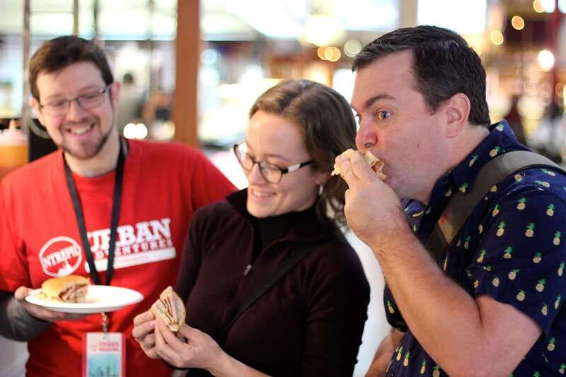 Toronto: Private Food Discovery at the St Lawrence Market - St. Lawrence Market: Peameal Bacon and Classic Canada