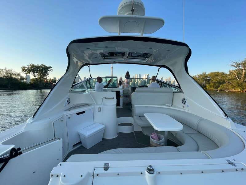 Toronto: Private Luxury Yacht Sightseeing Cruise & Prosecco - Key Highlights You’ll Actually Care About