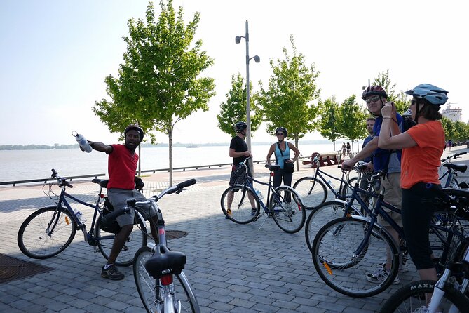 Toronto: Private Walking Tour With A Guide (Private Tour) - Meeting your guide and shaping your route