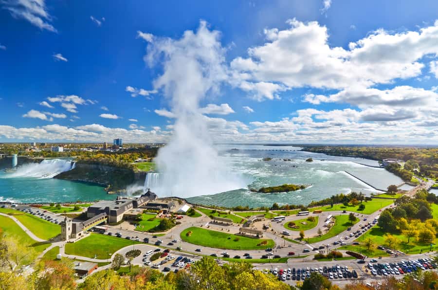 Toronto: Small-Group Niagara Falls Day Trip - The VIP comfort factor: Toronto pickup to mini-coach ride