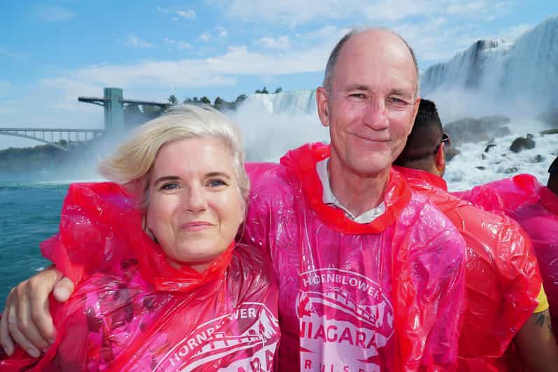Toronto: Splendours of Niagara Falls Small Group Tour w/Boat - Walking and timing reality: plan for 10–15 minutes at a time