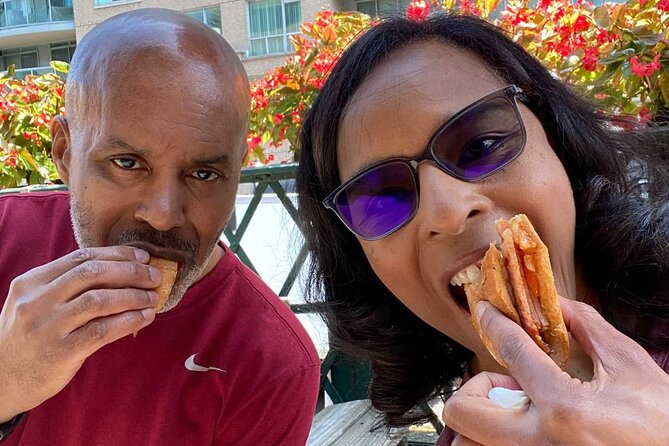 Toronto: St Lawrence Market Food Tour with 6 Food Tastings - If you can only do one Toronto food afternoon: should you book?