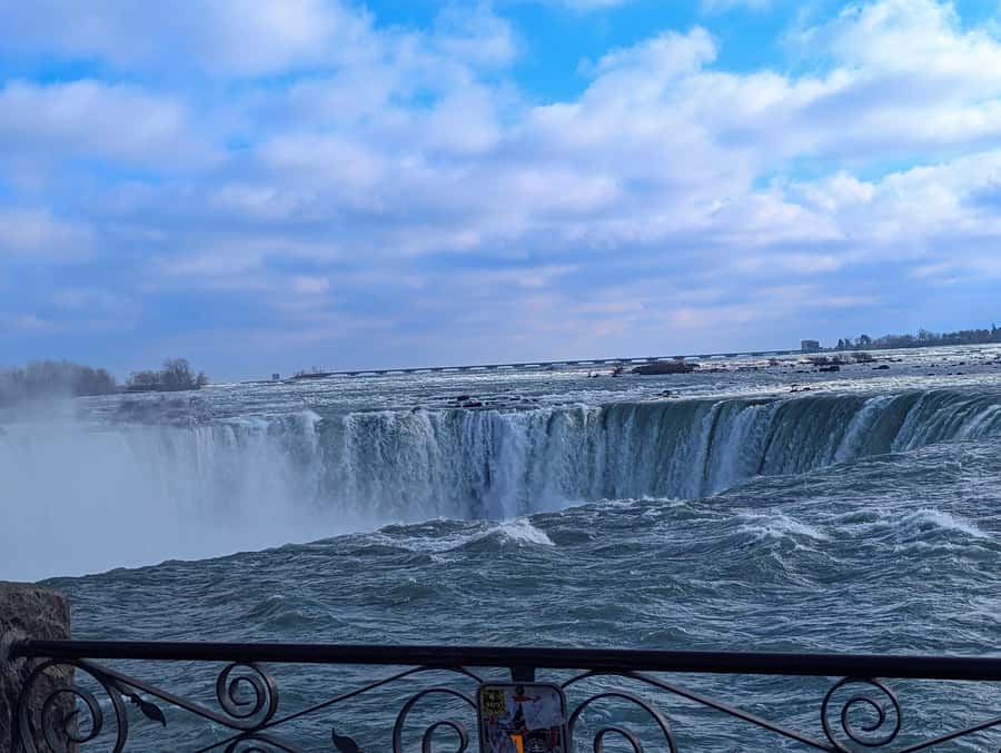 Toronto to Niagara Falls: Evening Tour with Cruise & lights - Sheraton Fallsview dinner: convenient windows, but optional for a reason