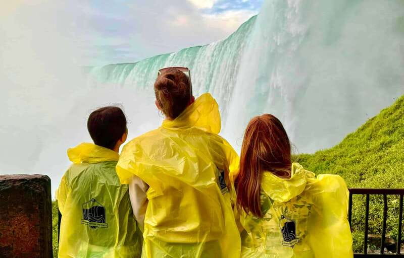 Toronto: Winter Niagara Falls Tour with Attractions Package - The Drive West: Niagara River Photo Breaks and Power-Plant Stops