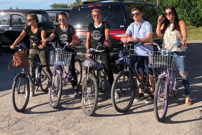Vine and Dine Bicycle Wine Tour with Lunch - Getting there: pickup, meeting point, and how the day starts