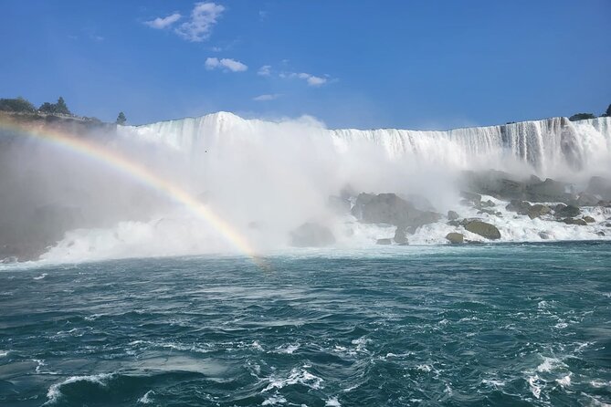 Walking Tour + Boat Ride + Skylon Tower Observation Deck (Canada) - Value for money: why $79.99 can make sense