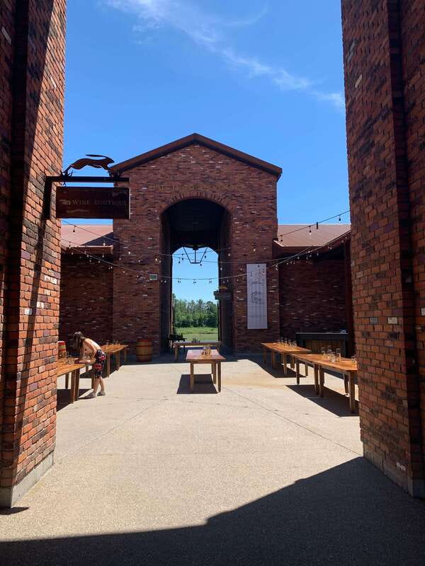 Wine & Cheese Afternoon Wine Tours in NOTL - Three Wineries, One Comparisons Game: How the Tastings Work