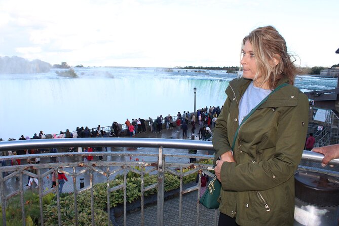 Winter Wonder Tour-A Journey Through the Tunnels Behind the Falls - Stop 3: Table Rock Welcome Centre and quick orientation time