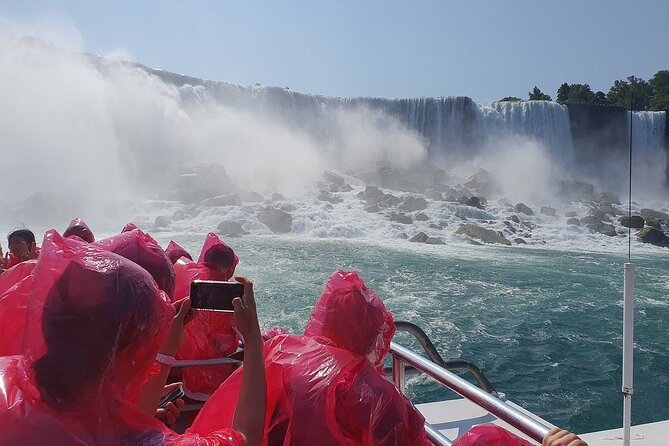 World Famous Boat Cruise with Historical Walking Tour and more - Hornblower Boat Cruise Into the Mist: How to Get the Best Experience